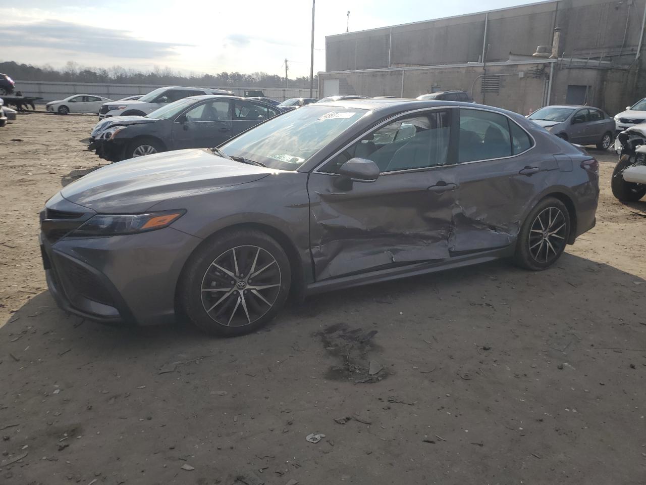 2022 Toyota Camry VIN 4T1T11BK0NU050892