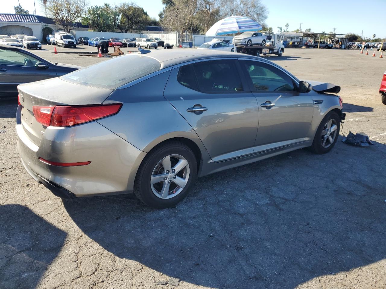 2015 KIA Optima VIN 5XXGM4A75FG425436 Copart auction photo, front end / minor dent/scratches damage thumbnail 3