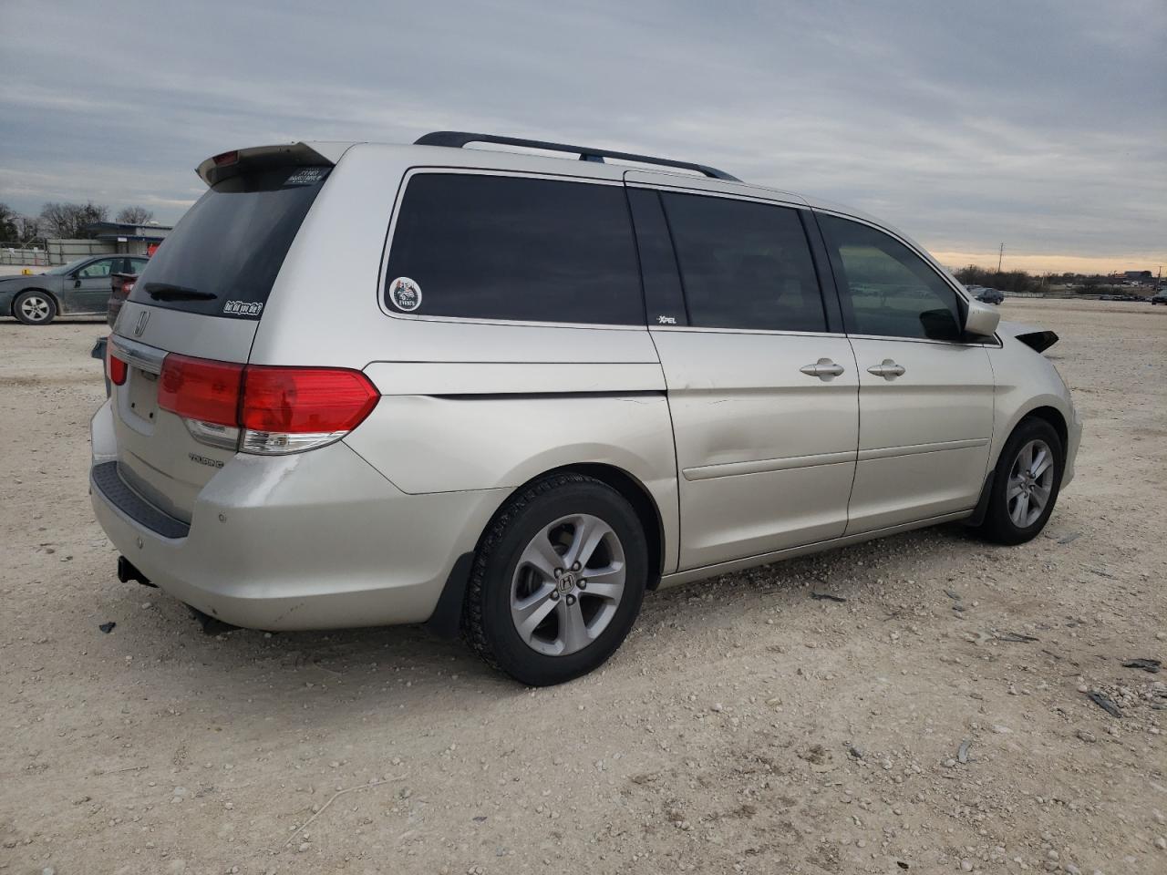 2008 Honda Odyssey VIN 5FNRL38928B035834 Copart auction photo, front end damage thumbnail 3