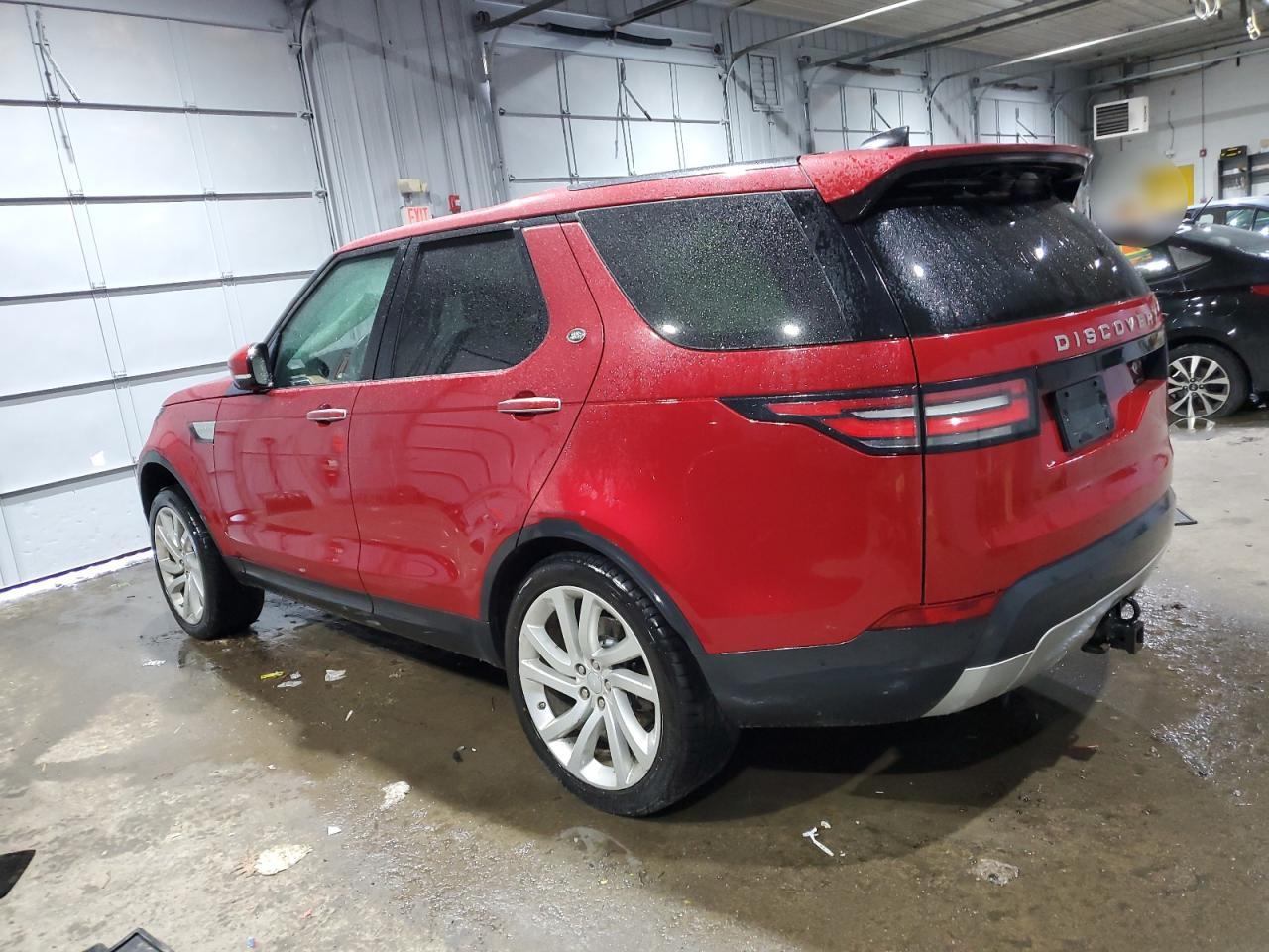 2017 Land Rover Discovery VIN SALRHBBKXHA043639 Copart auction photo, front end / minor dent/scratches damage thumbnail 2