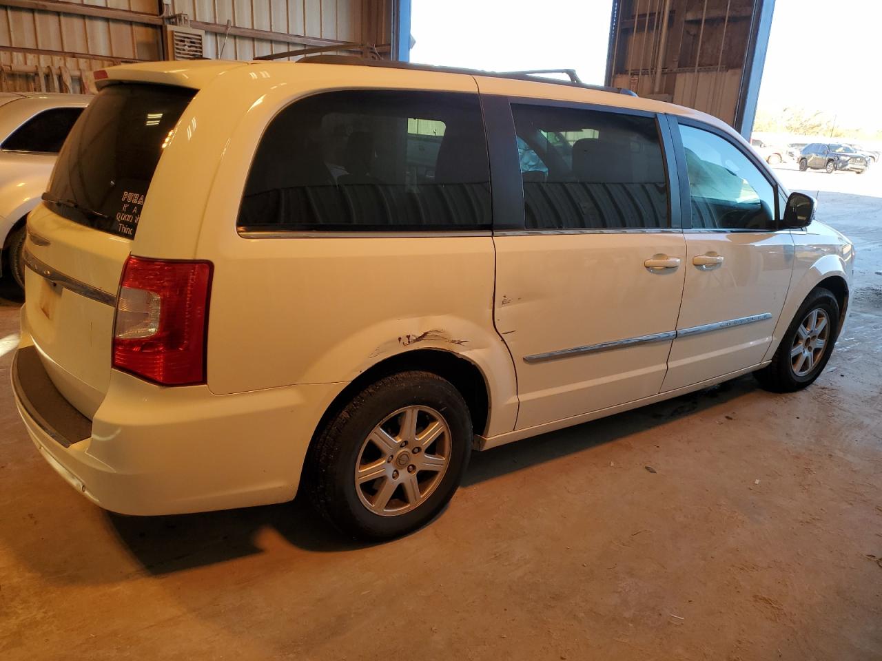 2012 Chrysler Town & Country VIN 2C4RC1CG4CR156517 Copart auction photo, front end / minor dent/scratches damage thumbnail 3