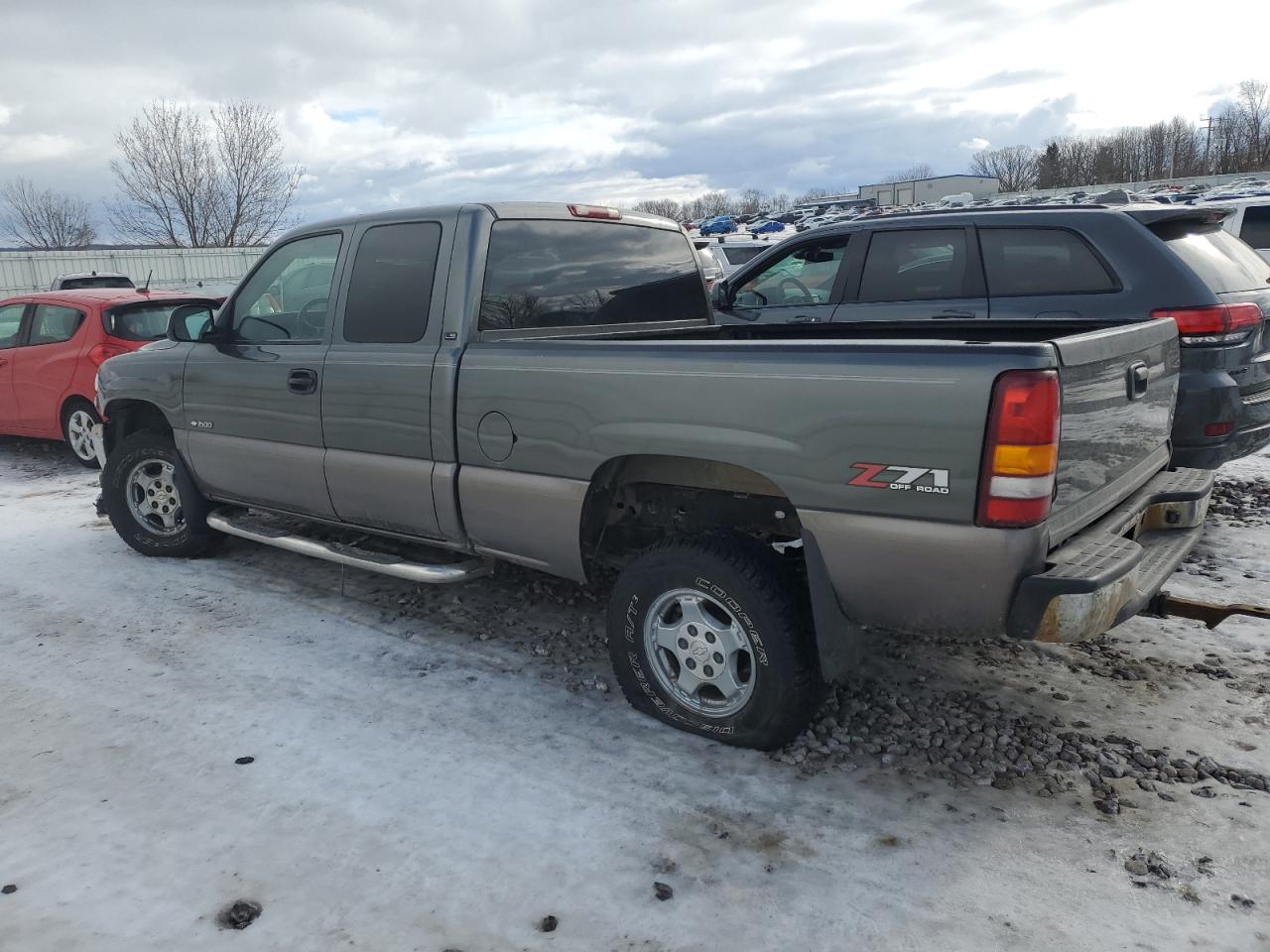 2000 Chevrolet Silverado VIN 2GCEK19T4Y1372847 Copart auction photo, all over damage thumbnail 2
