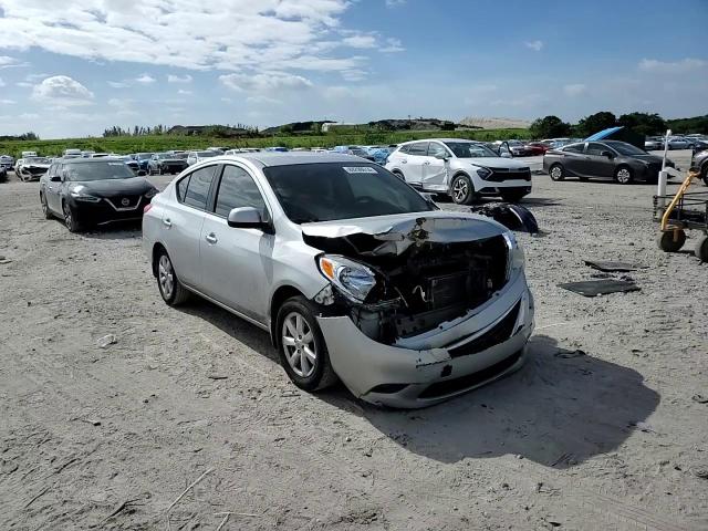 2012 Nissan Versa VIN 3N1CN7AP5CL927010 Copart auction photo, front end / minor dent/scratches damage thumbnail 11