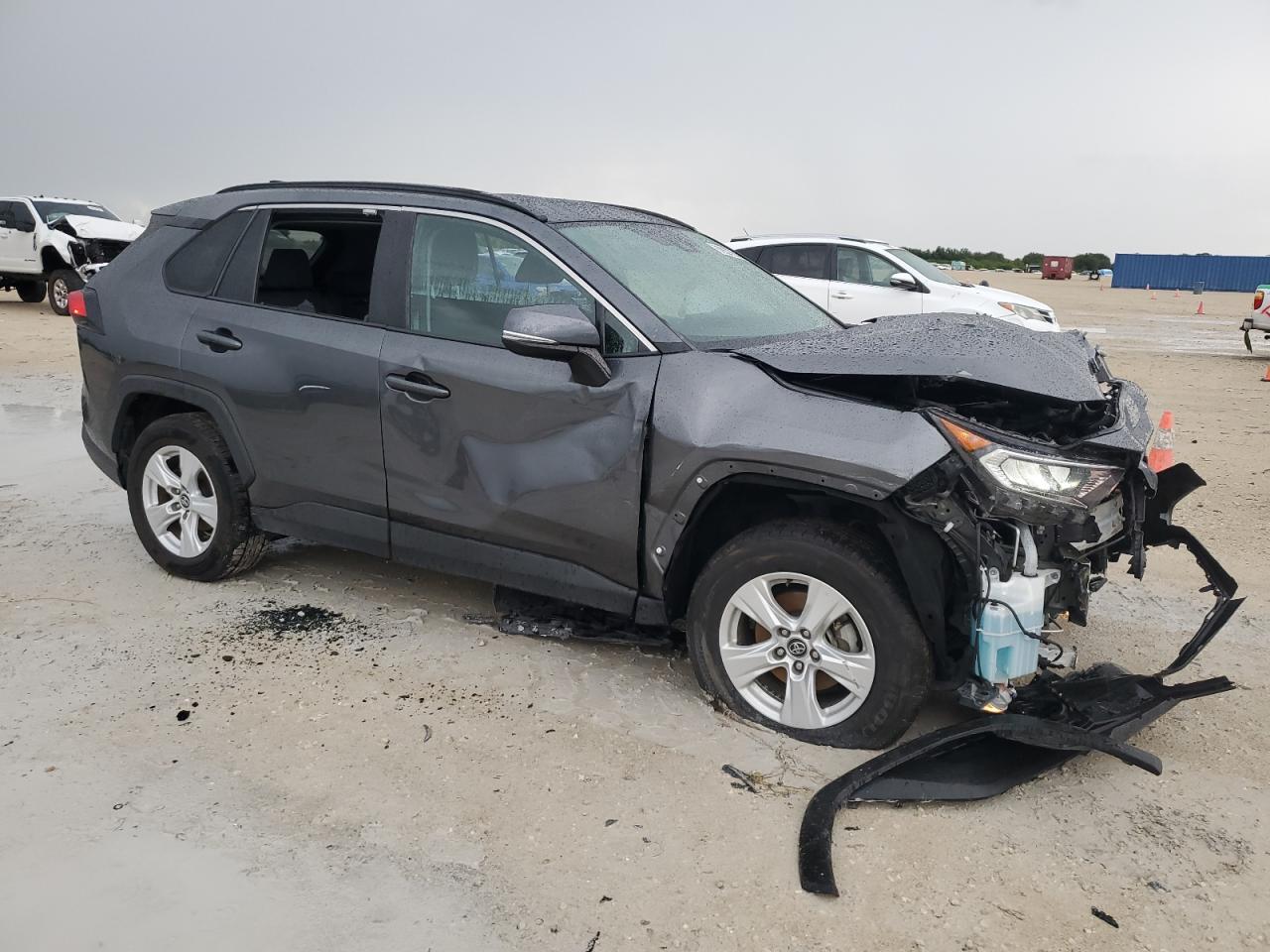 2020 Toyota RAV 4 VIN 2T3W1RFV8LC059295 Copart auction photo, all over damage thumbnail 4