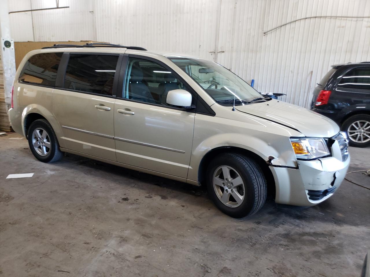2010 Dodge Caravan VIN 2D4RN5D19AR446585 Copart auction photo, front end damage thumbnail 4