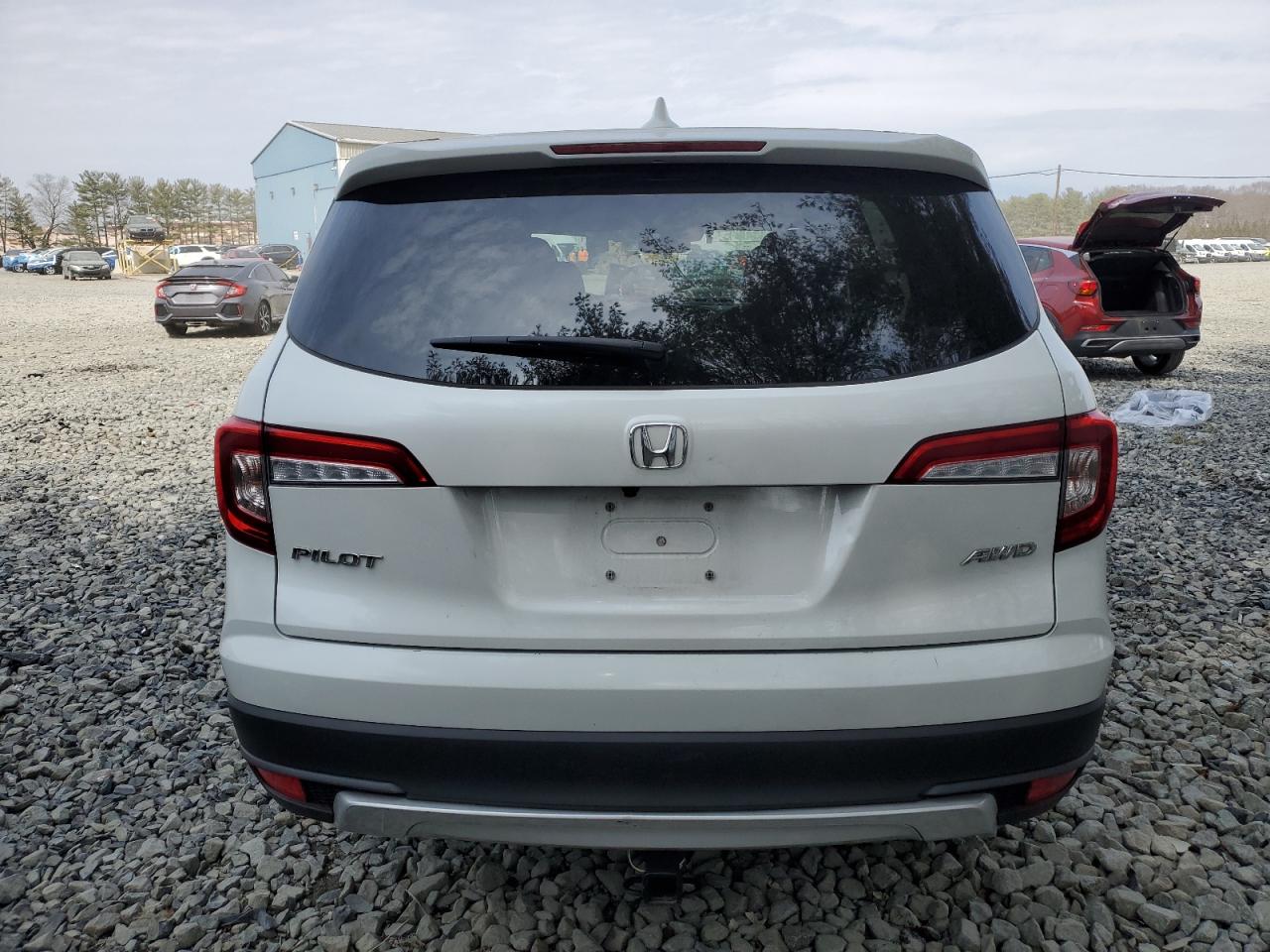 2021 Honda Pilot VIN 5FNYF6H50MB101275 Copart auction photo, side / minor dent/scratches damage thumbnail 6