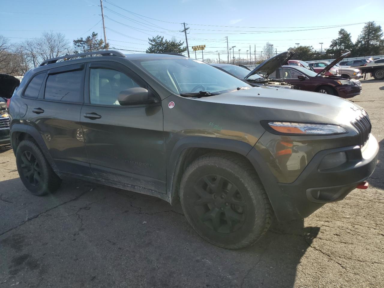 2016 Jeep Cherokee VIN 1C4PJMBS1GW161367 Copart auction photo, minor dent/scratches damage thumbnail 4
