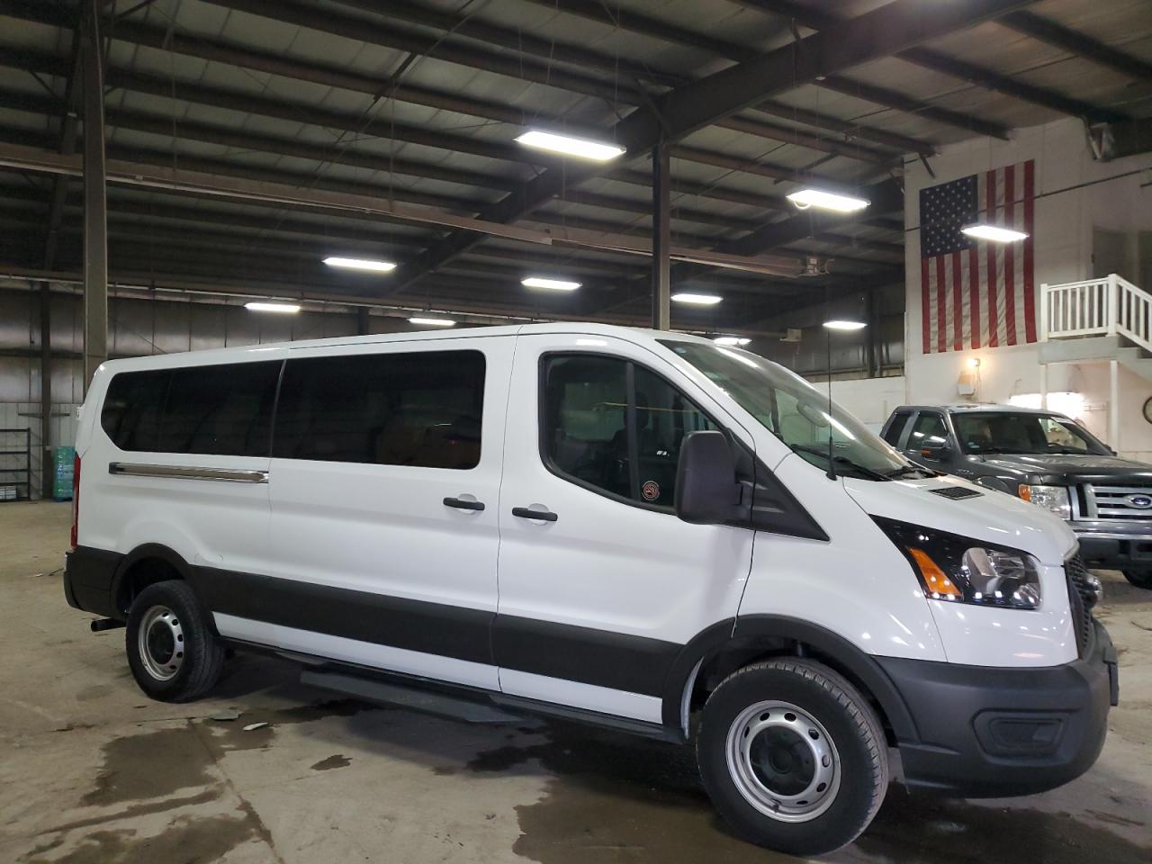 2023 Ford Transit VIN 1FBAX2Y80PKA79968 Copart auction photo, rear end / side damage thumbnail 4