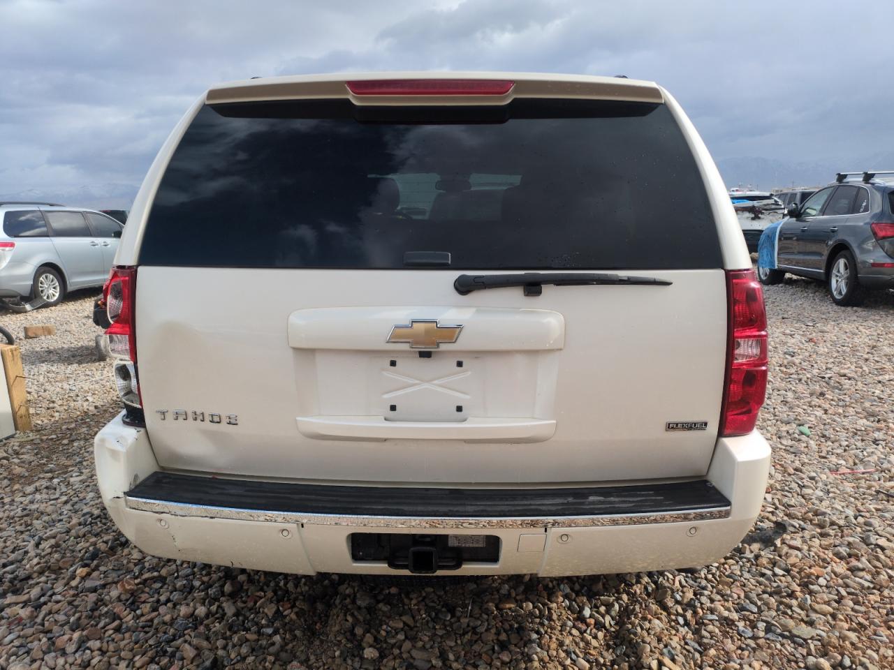 2011 Chevrolet Tahoe VIN 1GNSKCE01BR375897 Copart auction photo, side damage thumbnail 6
