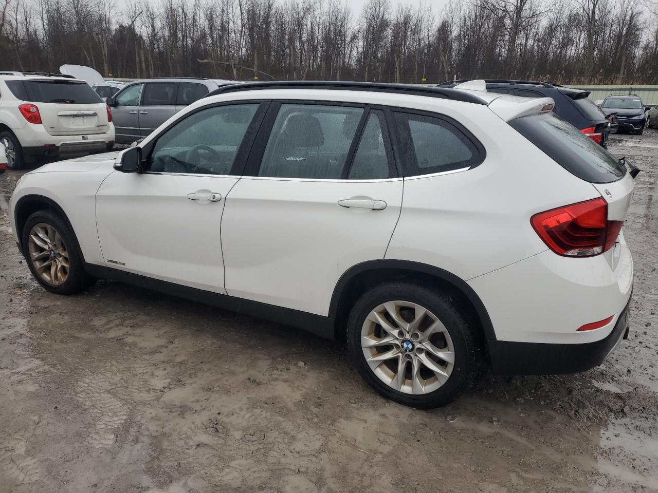 2015 BMW X1 VIN WBAVL1C58FVY39798 Copart auction photo, mechanical damage thumbnail 2