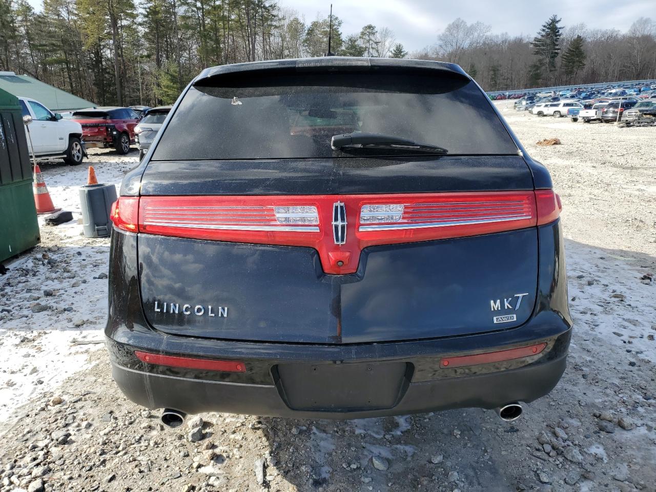 2018 Lincoln MKT VIN 2LMHJ5NK0JBL01973 Copart auction photo, side damage thumbnail 6