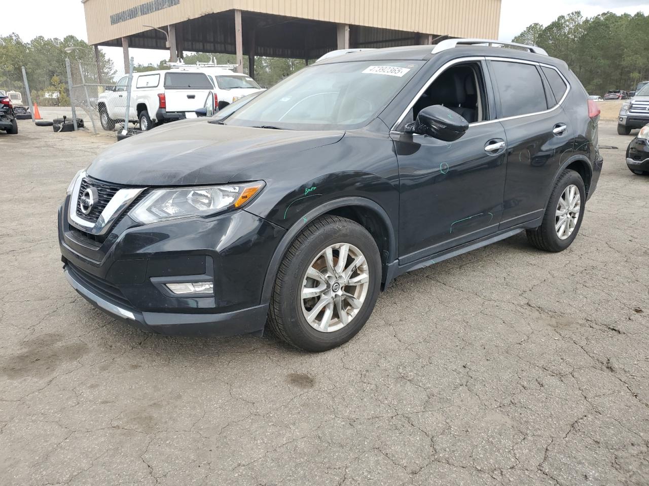 2017 Nissan Rogue VIN JN8AT2MT0HW143717