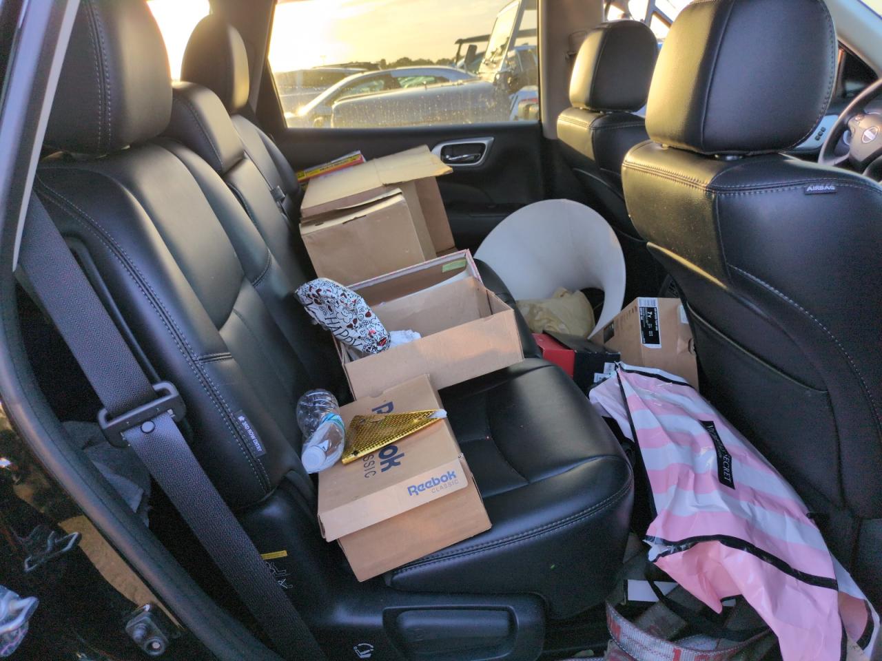 2018 Nissan Pathfinder VIN 5N1DR2MN2JC620935 Copart auction photo, water/flood damage thumbnail 10