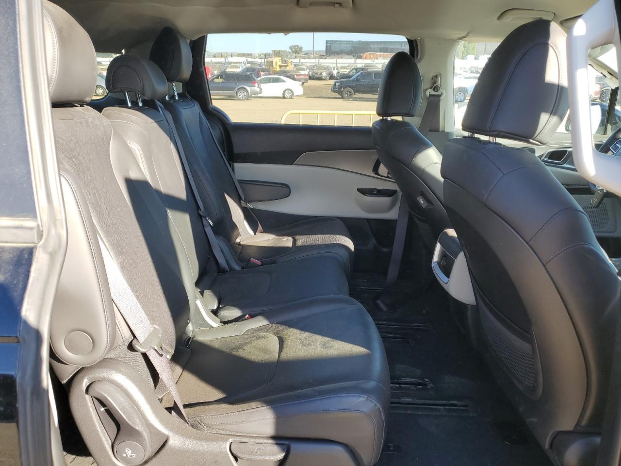 2023 KIA Carnival VIN KNDNB4H36P6243731 Copart auction photo, side damage thumbnail 11