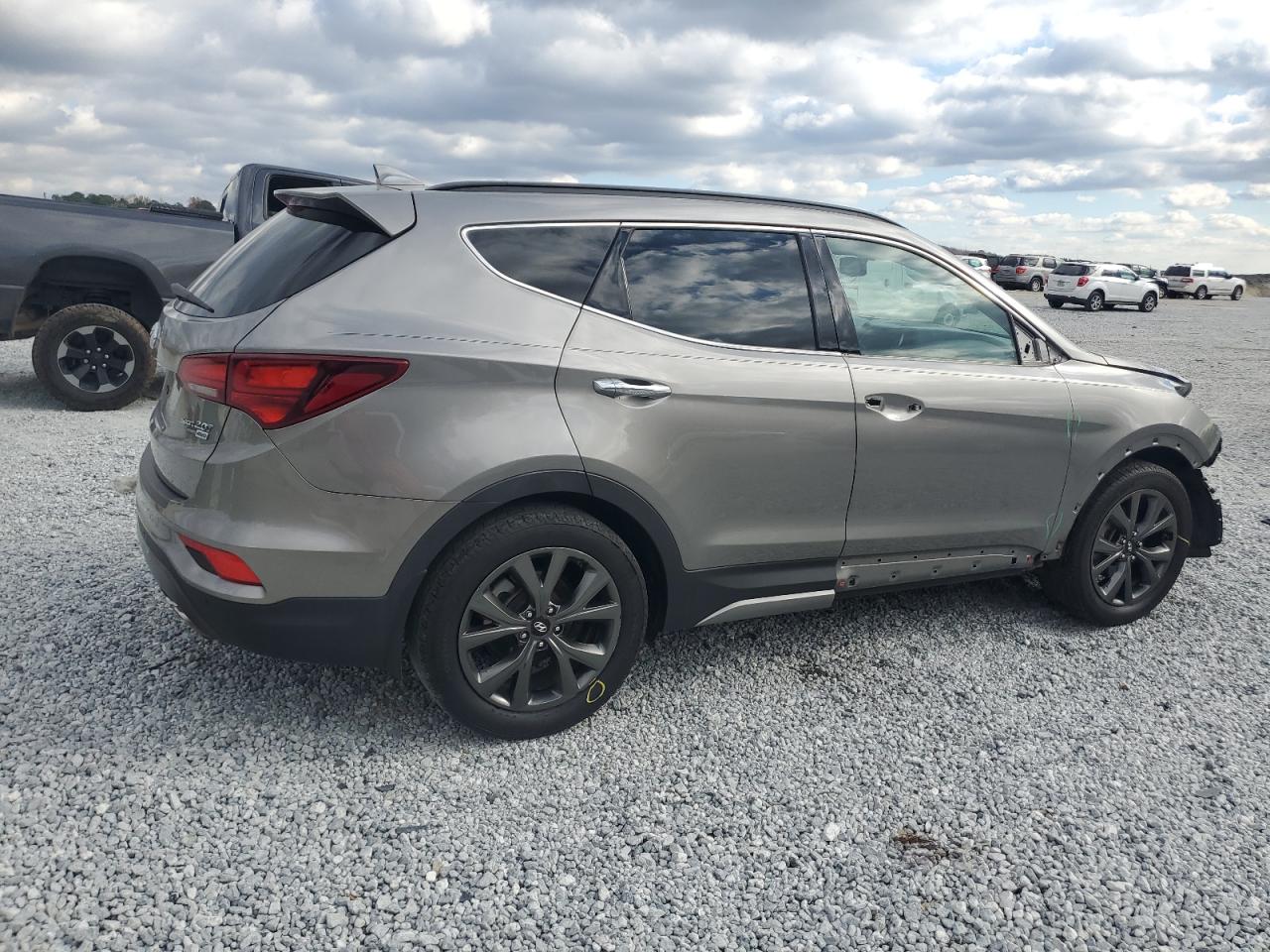 2018 Hyundai Santa Fe VIN 5XYZWDLA6JG512665 Copart auction photo, front end / side damage thumbnail 3