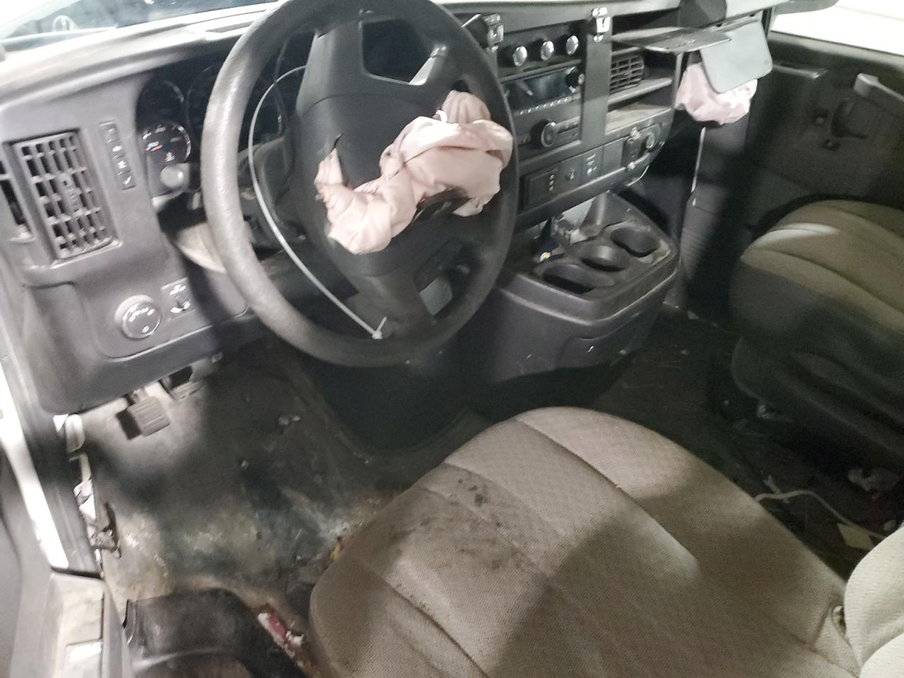 2017 Chevrolet Express VIN 1GCZGHFGXH1134459 Copart auction photo, front end / minor dent/scratches damage thumbnail 8