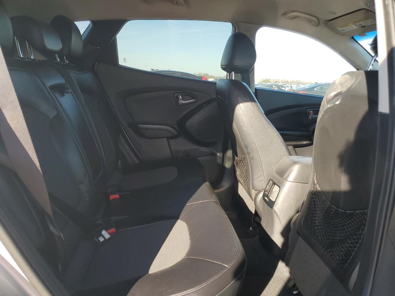 2014 Hyundai Tucson VIN KM8JU3AG2EU909262 Copart auction photo, rear end / minor dent/scratches damage thumbnail 11