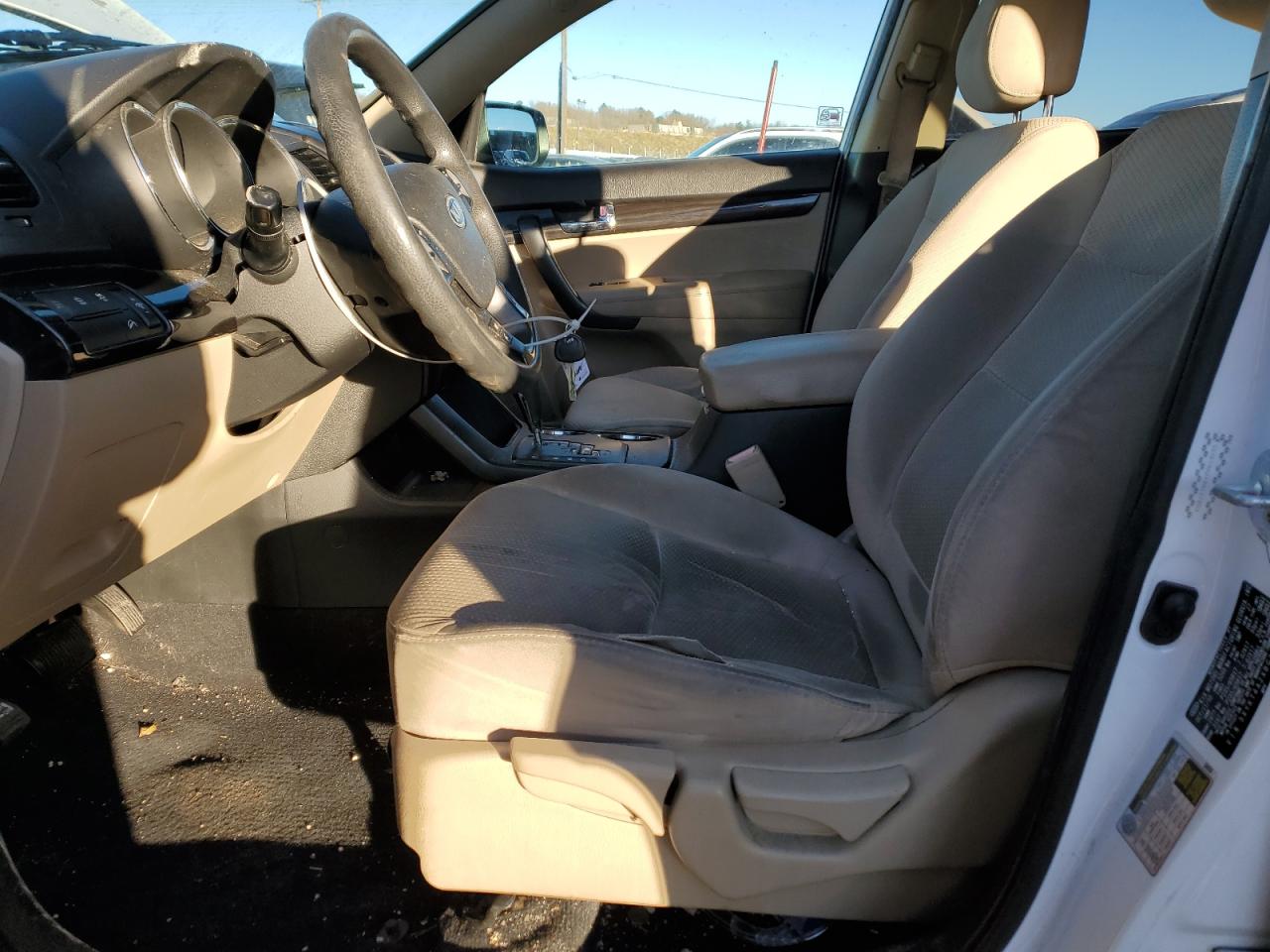 2011 KIA Sorento VIN 5XYKT4A2XBG117203 Copart auction photo, front end damage thumbnail 7