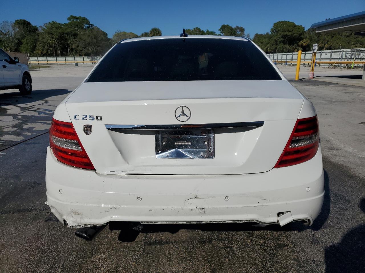 2013 Mercedes-Benz C-klasse VIN WDDGF4HB9DR244084 Copart auction photo, front end / rear end damage thumbnail 6