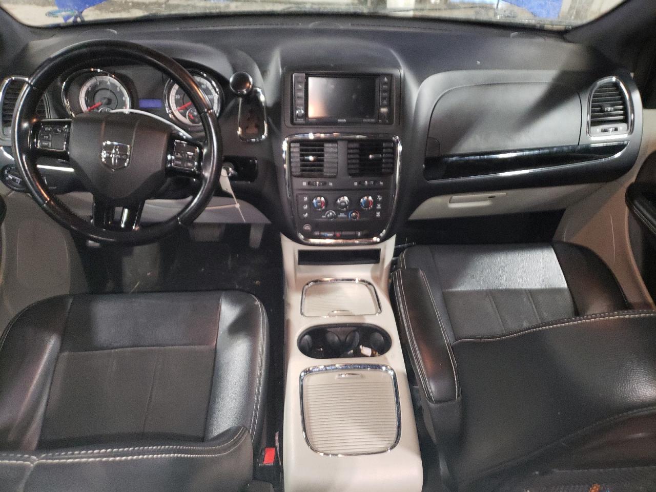 2020 Dodge Caravan VIN 2C4RDGCG1LR179690 Copart auction photo, all over damage thumbnail 8