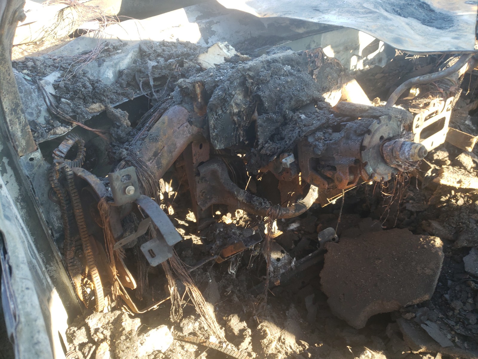 2016 Chevrolet Silverado VIN 1GC1KXE80GF259858 Copart auction photo, burn damage thumbnail 8