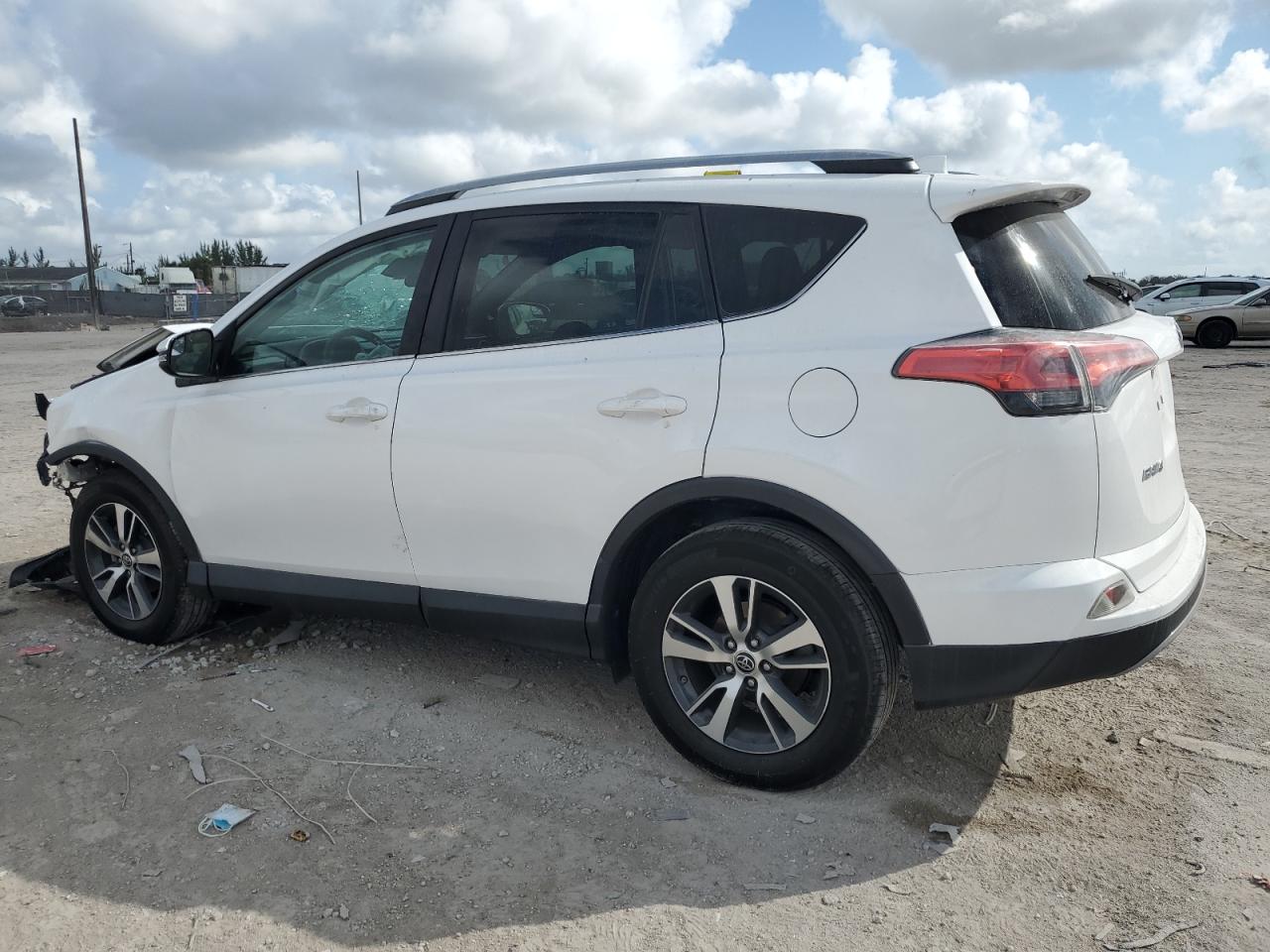 2017 Toyota RAV 4 VIN 2T3RFREV0HW550689 Copart auction photo, front end / minor dent/scratches damage thumbnail 2