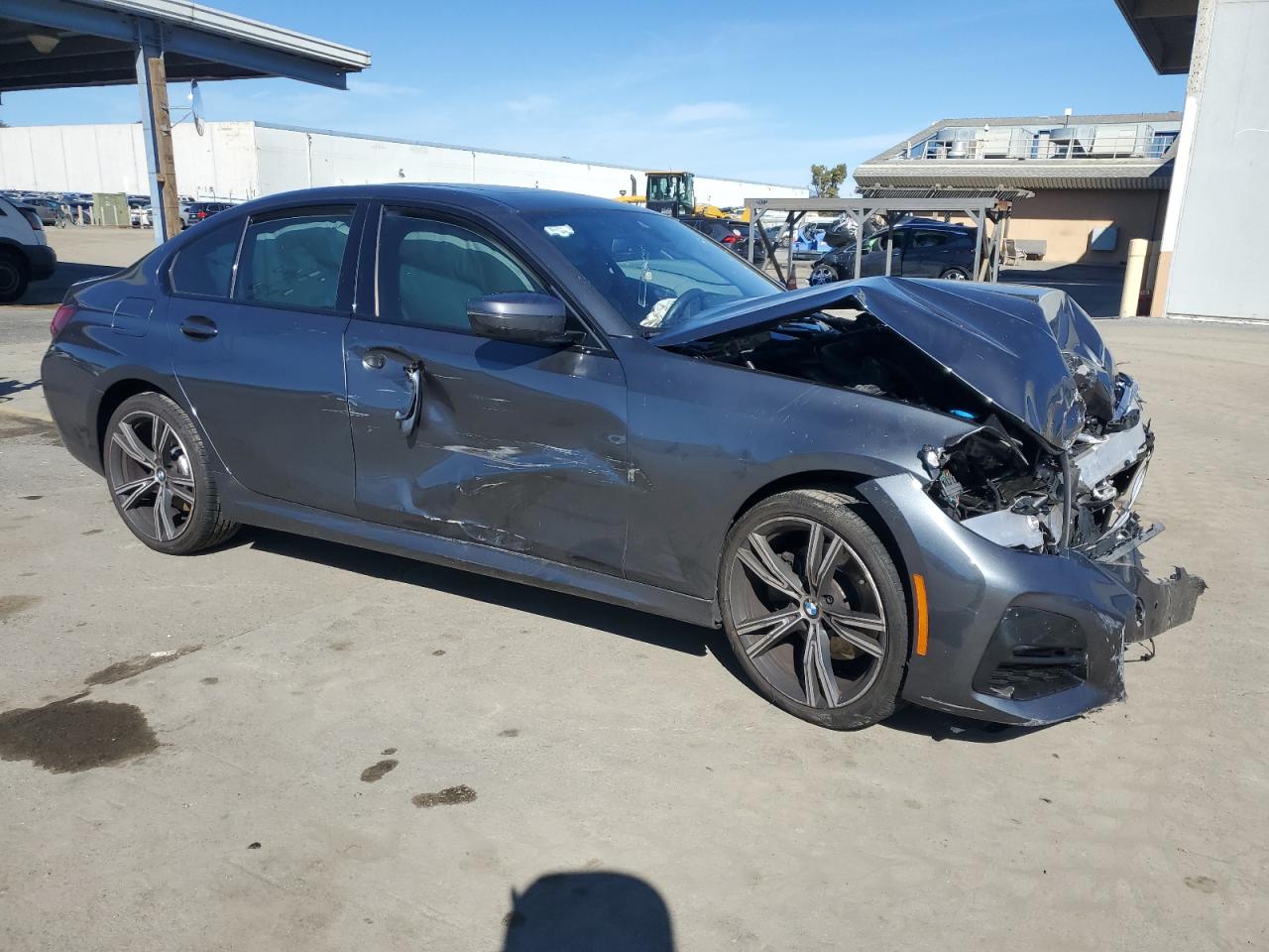2022 BMW 3er VIN 3MW5R1J01N8C26963 Copart auction photo, front end / side damage thumbnail 4