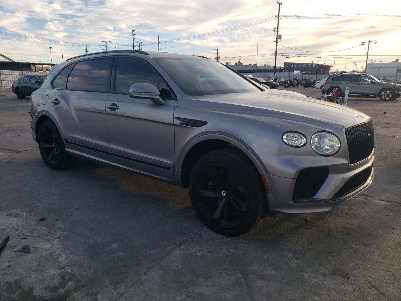 2023 Bentley Bentayga VIN SJAHT2ZVXPC019850 Copart auction photo, vandalism damage thumbnail 4