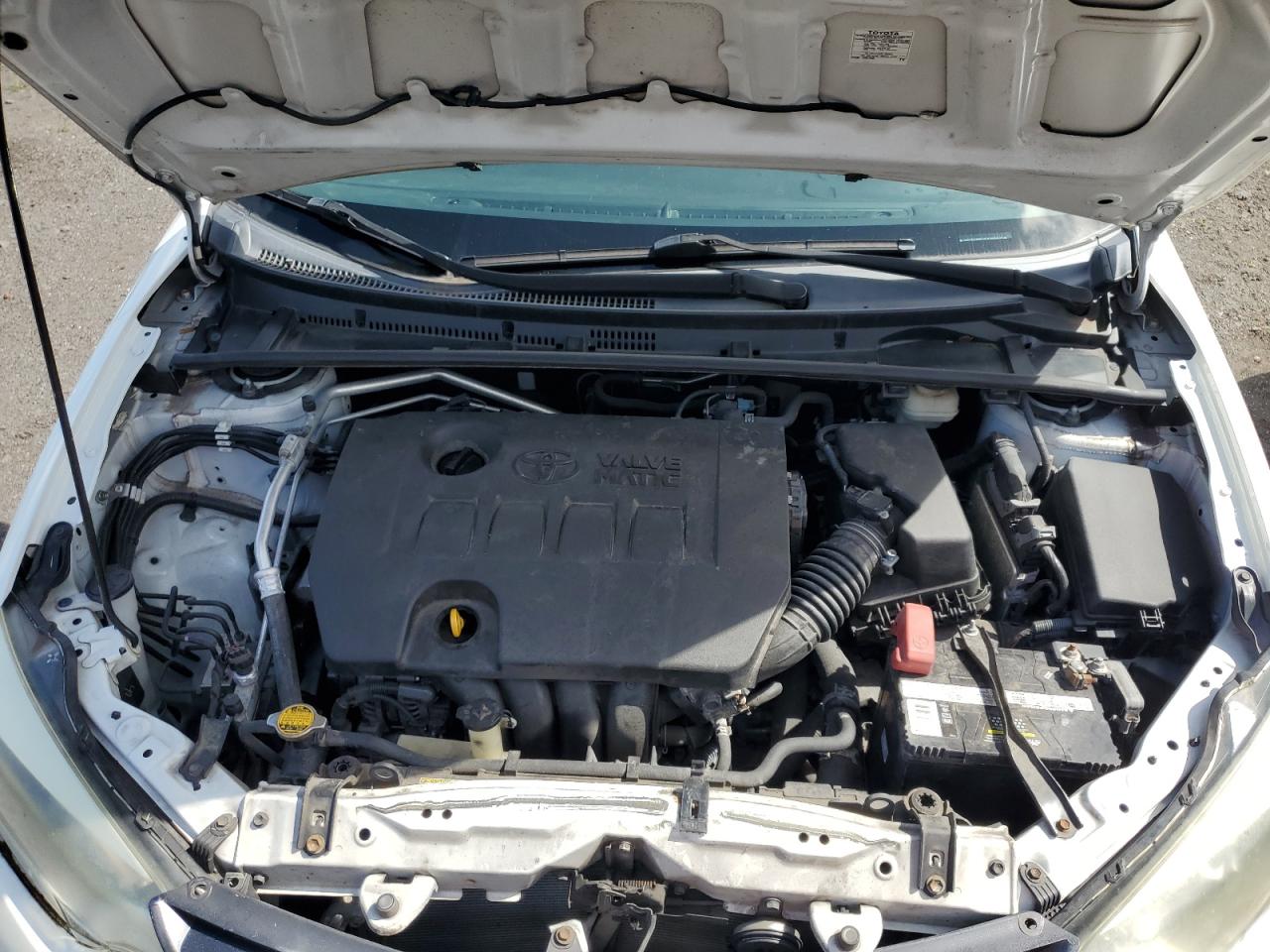 2015 Toyota Corolla VIN 5YFBPRHE0FP305635 Copart auction photo, front end damage thumbnail 11