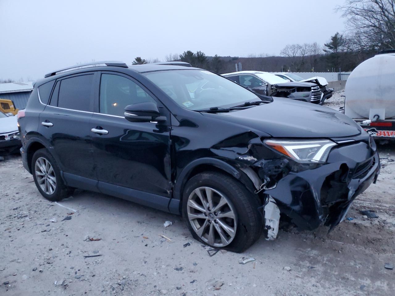 2017 Toyota RAV 4 VIN 2T3DFREV4HW678458 Copart auction photo, front end / undercarriage damage thumbnail 4