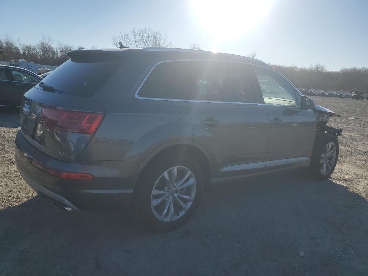 2019 Audi Q7 VIN WA1LAAF7XKD035705 Copart auction photo, front end damage thumbnail 3