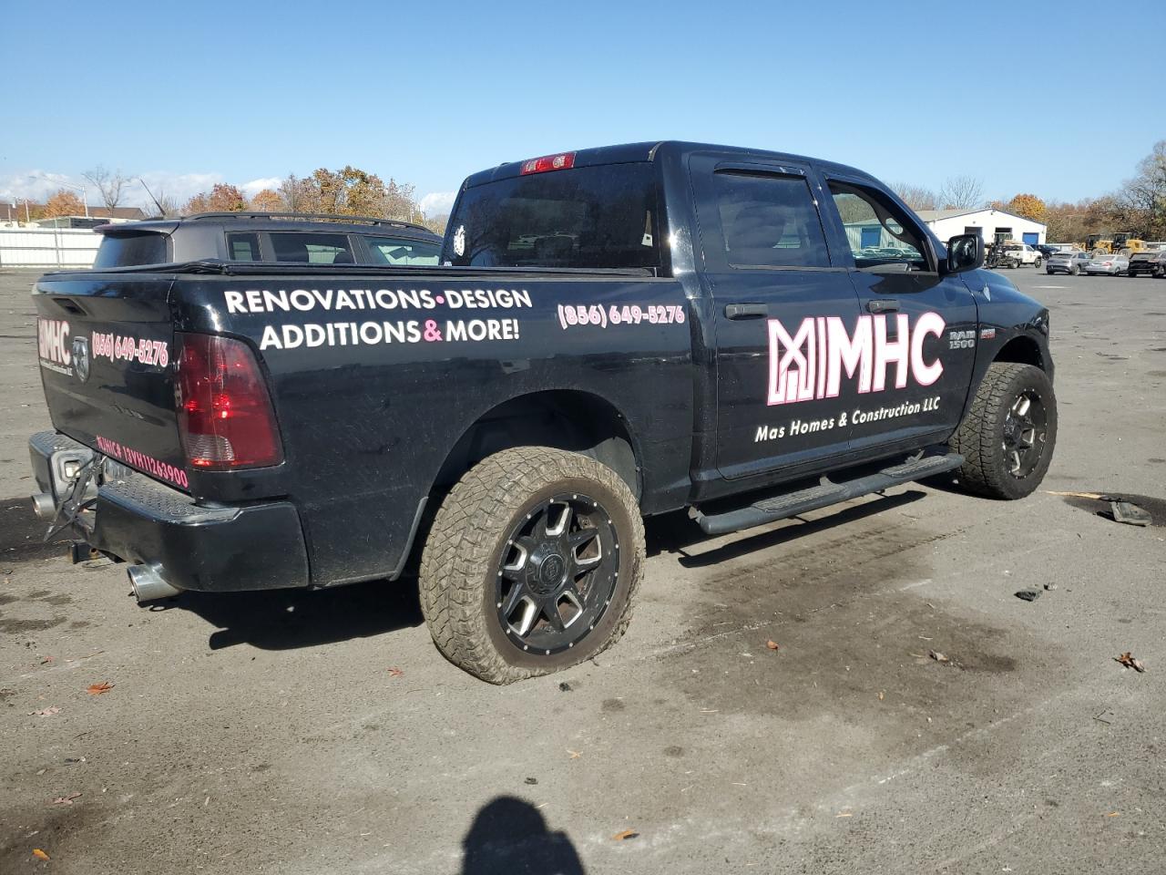 2013 RAM 1500 VIN 1C6RR6KT7DS715706 Copart auction photo, vandalism damage thumbnail 3