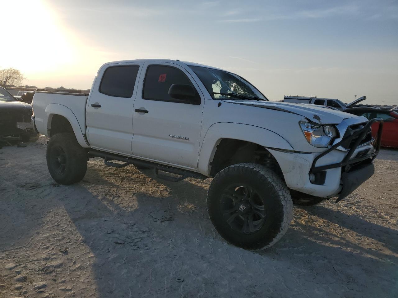 2012 Toyota Tacoma VIN 5TFLU4EN3CX029453 Copart auction photo, side / top/roof damage thumbnail 4