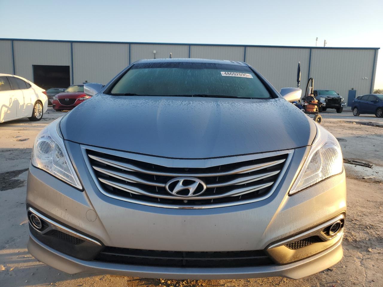 2016 Hyundai Azera VIN KMHFG4JG8GA569641 Copart auction photo, rear end / side damage thumbnail 5