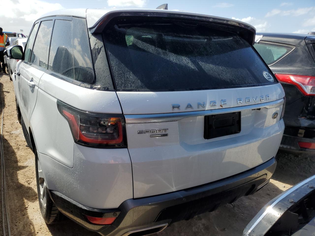 2018 Land Rover Range Rover VIN SALWR2RV2JA189359 Copart auction photo, water/flood damage thumbnail 6