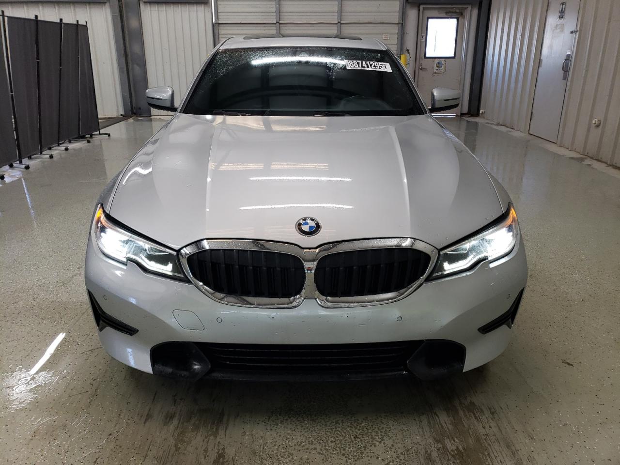 2020 BMW 3er VIN WBA5R7C0XLFH72331 Copart auction photo, front end / minor dent/scratches damage thumbnail 5