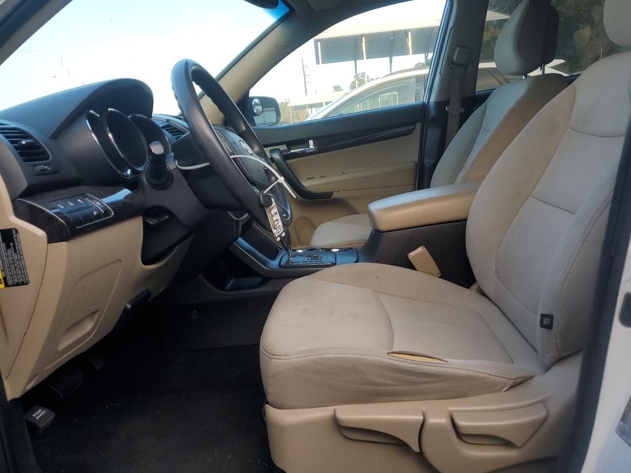 2012 KIA Sorento VIN 5XYKT3A19CG228649 Copart auction photo, minor dent/scratches damage thumbnail 7