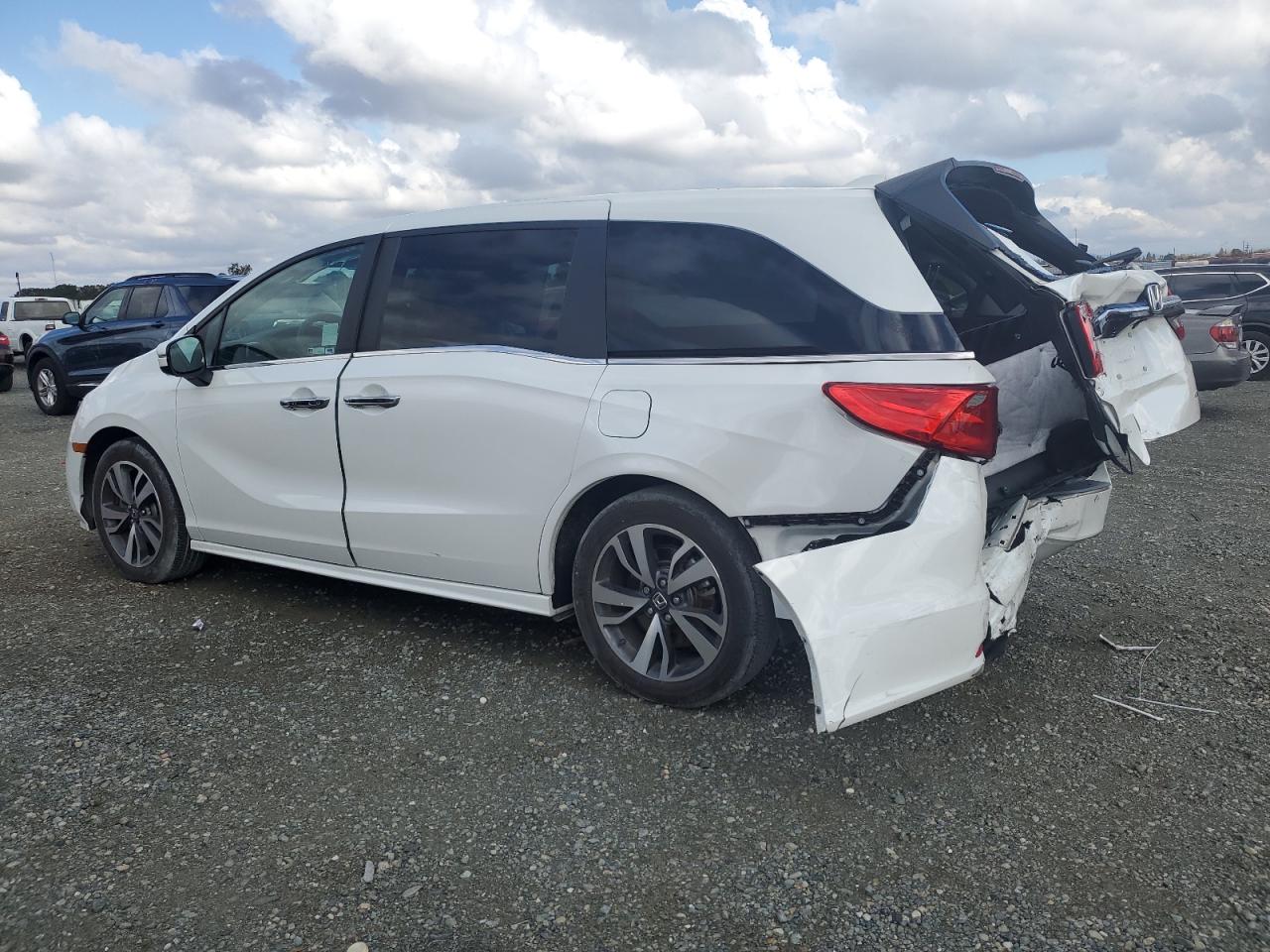 2022 Honda Odyssey VIN 5FNRL6H84NB056222 Copart auction photo, rear end damage thumbnail 2