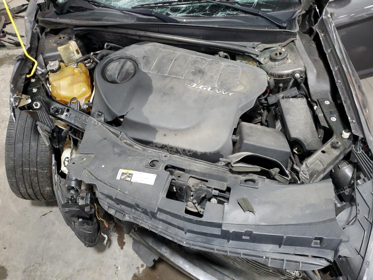 2014 Chrysler 200 VIN 1C3CCBCG4EN187332 Copart auction photo, front end / rear end damage thumbnail 11
