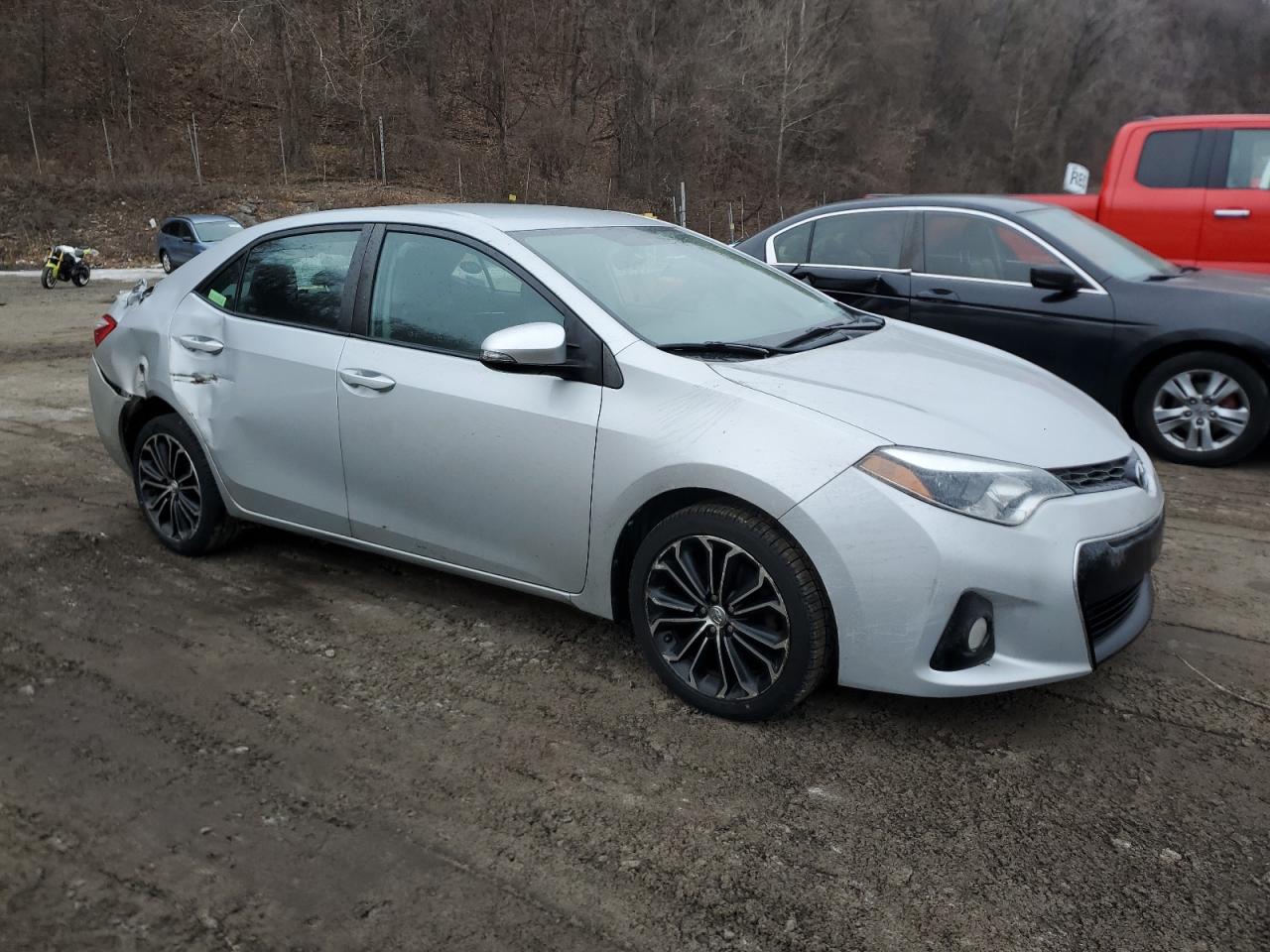 2015 Toyota Corolla VIN 2T1BURHE5FC308488 Copart auction photo, rear end / side damage thumbnail 4