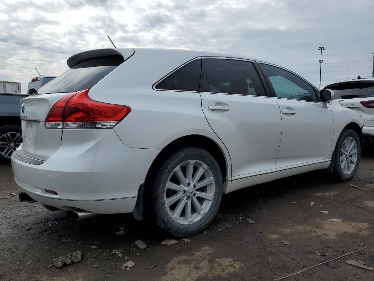 2011 Toyota Venza VIN 4T3ZA3BB9BU043044 Copart auction photo, front end / side damage thumbnail 3