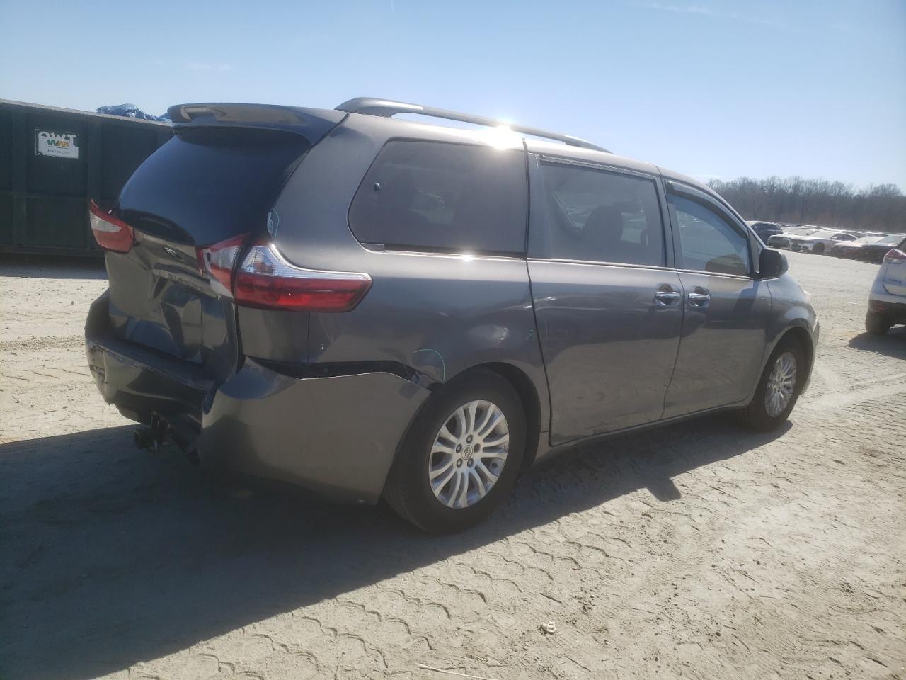 2016 Toyota Sienna VIN 5TDYK3DC8GS746237 Copart auction photo, rear end / minor dent/scratches damage thumbnail 3