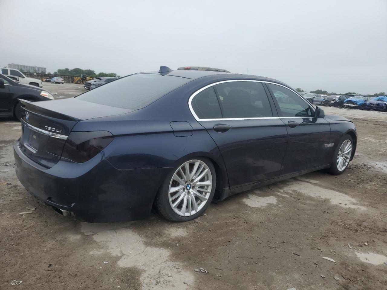 2012 BMW 7er VIN WBAKB8C55CC964442 Copart auction photo, water/flood damage thumbnail 3