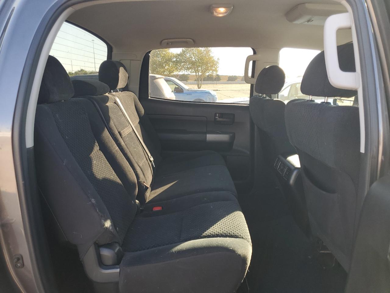 2012 Toyota Tundra VIN 5TFDW5F10CX233367 Copart auction photo, hail / minor dent/scratches damage thumbnail 11