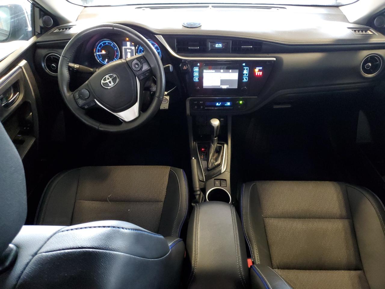 2018 Toyota Corolla VIN 2T1BURHE6JC100032 Copart auction photo, front end / side damage thumbnail 8