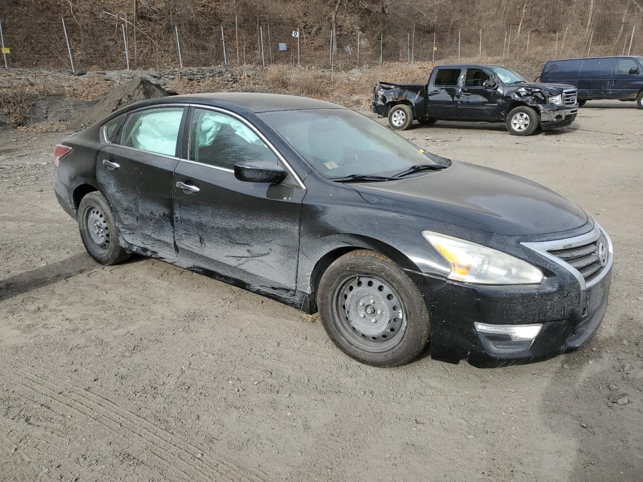 2015 Nissan Altima VIN 1N4AL3AP3FN305468 Copart auction photo, all over / front end damage thumbnail 4