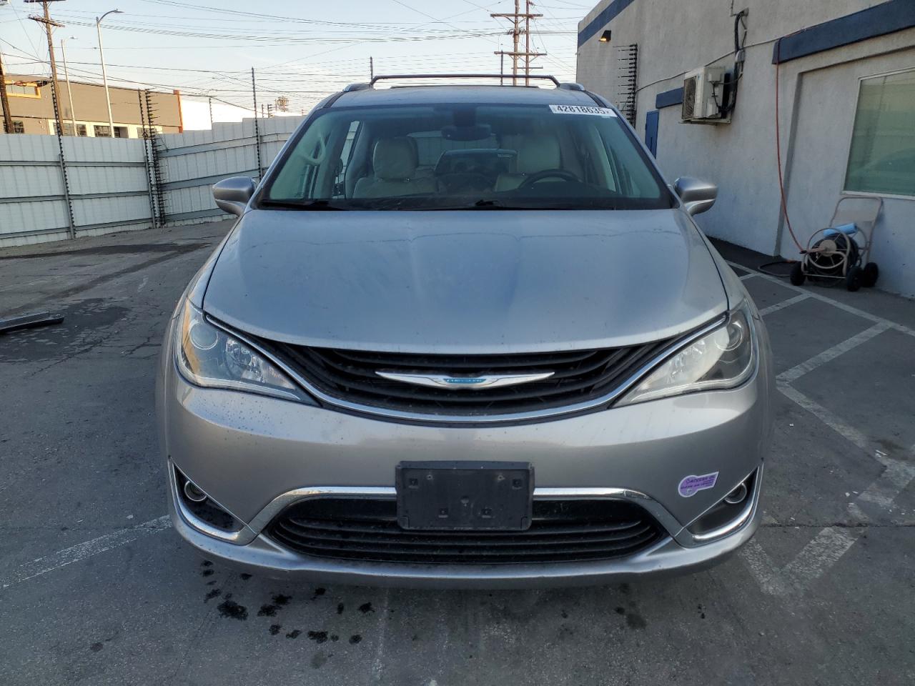 2019 Chrysler Pacifica VIN 2C4RC1L70KR590352 Copart auction photo, side damage thumbnail 5