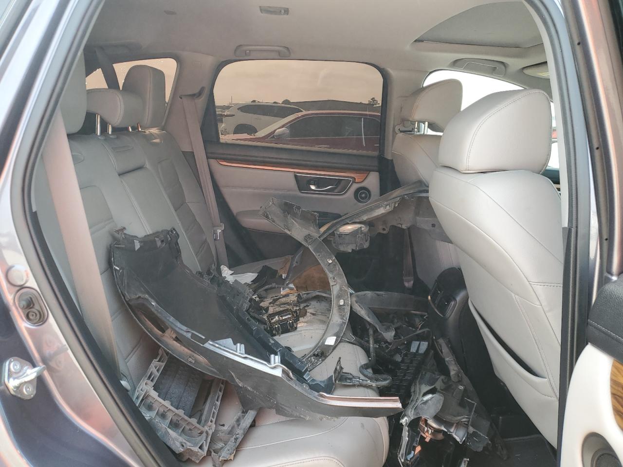 2017 Honda CR-V VIN 7FARW1H82HE040152 Copart auction photo, front end damage thumbnail 11