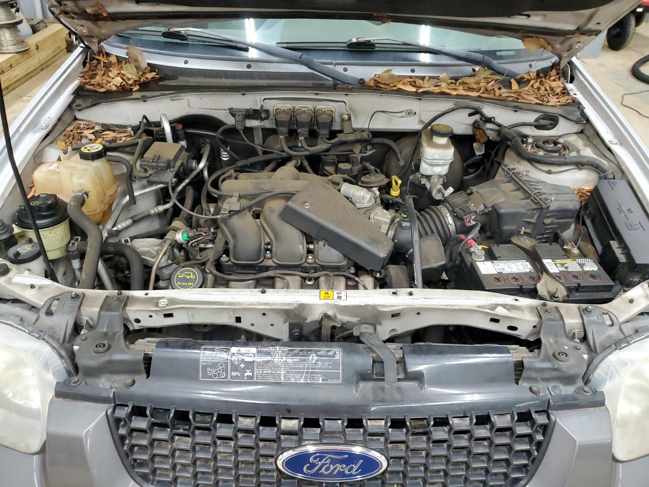 2005 Ford Escape VIN 1FMYU93105KA30879 Copart auction photo, rear end / undercarriage damage thumbnail 14