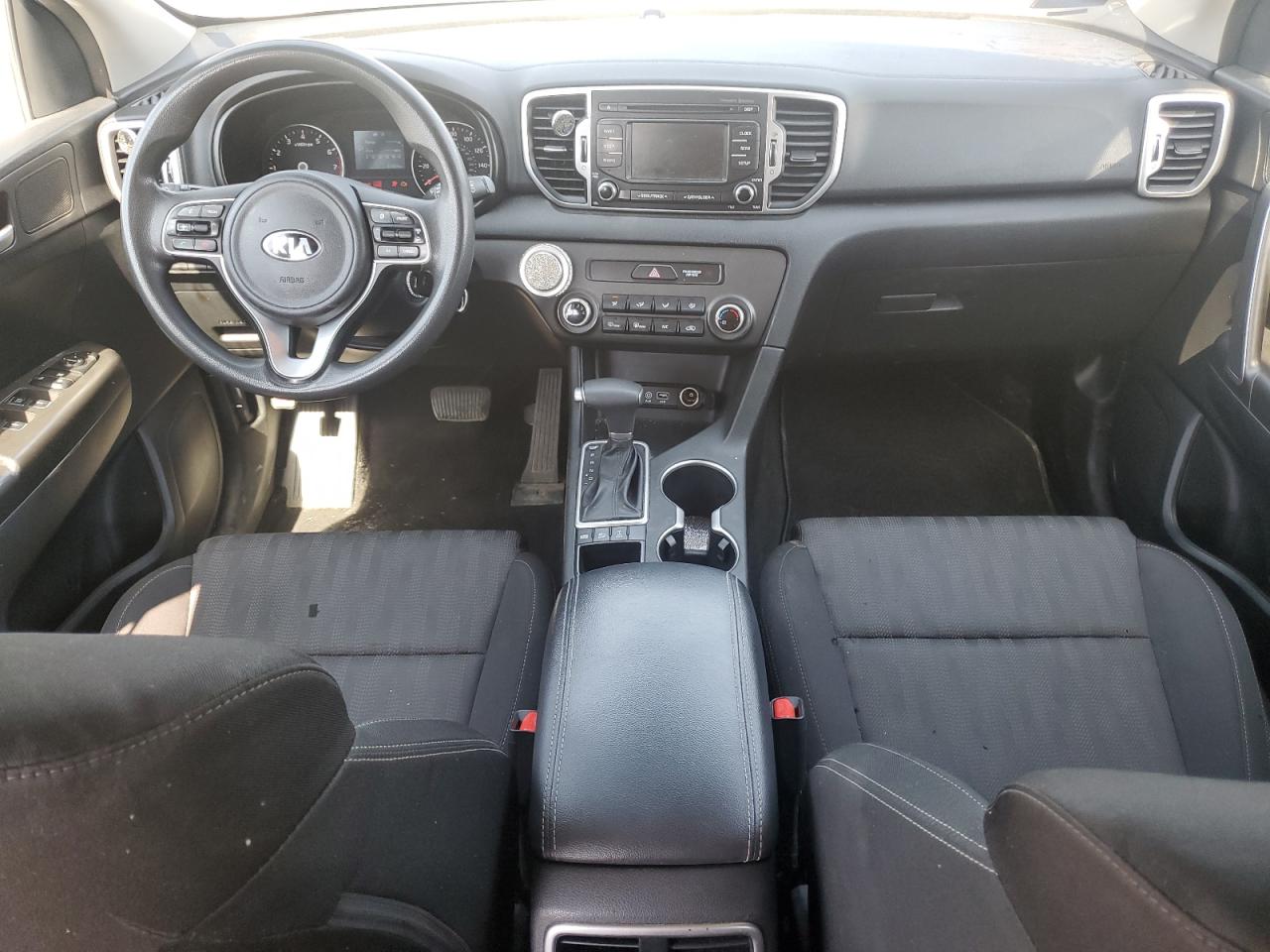 2019 KIA Sportage VIN KNDPMCAC6K7575226 Copart auction photo, front end / minor dent/scratches damage thumbnail 8
